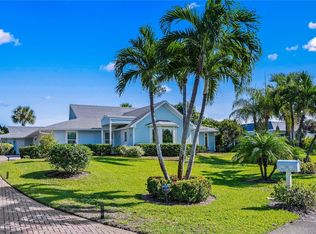856 Norfolk Pine Ln, Vero Beach, FL 32963