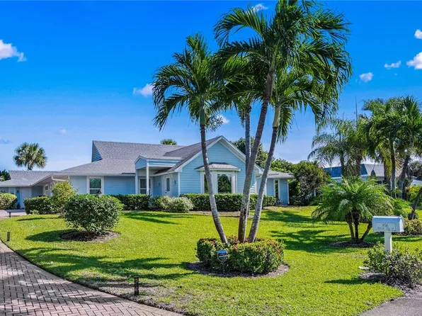 856 Norfolk Pine Ln, Vero Beach, FL 32963