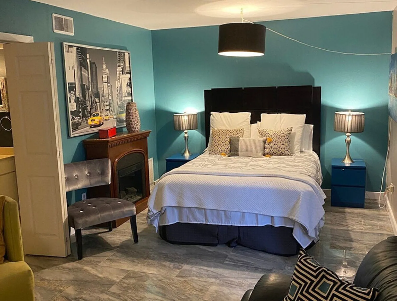 Studio, 1.0 bath, 441 sqft, $2,420 — Photo 3