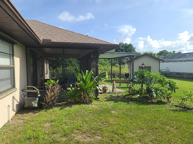 1774 Mistletoe St — Photo 10