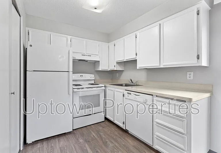 8313 SE 17th Ave — Photo 12
