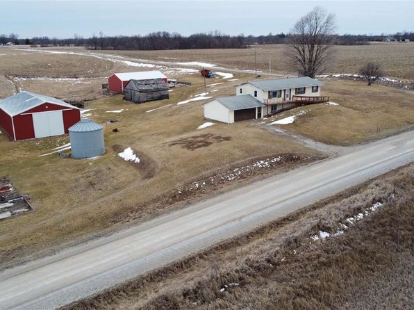 2302 110th St, Marengo, IA 52301