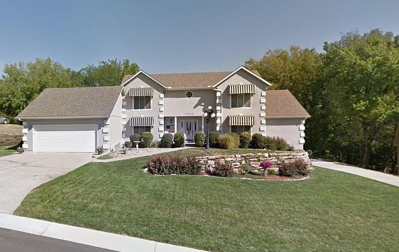 1st image of 2605 NW Stonecrest Ct
