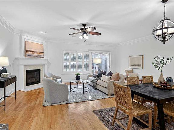 2nd image of 715 Coligny Ct