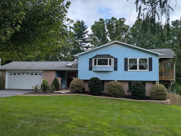 10338 Lombardi Dr, Ellicott City, MD 21042