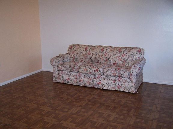 5th image of 107D Edinburgh Ln