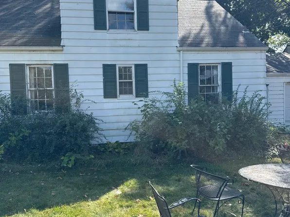 22208 County Road 10, Elkhart, IN 46514