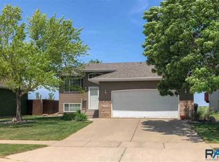 7420 W 50th St, Sioux Falls, SD 57106