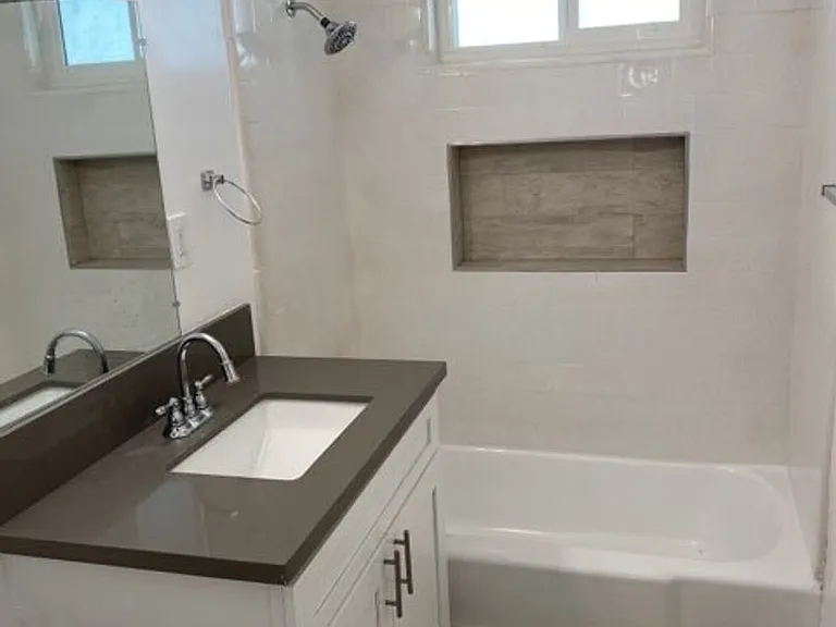 4324 Ventura Canyon Ave — Photo 21