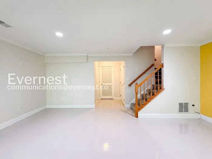 3951 Hartlake St — Photo 8