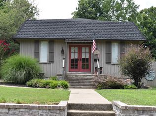 517 S 1st St, Mayfield, KY 42066