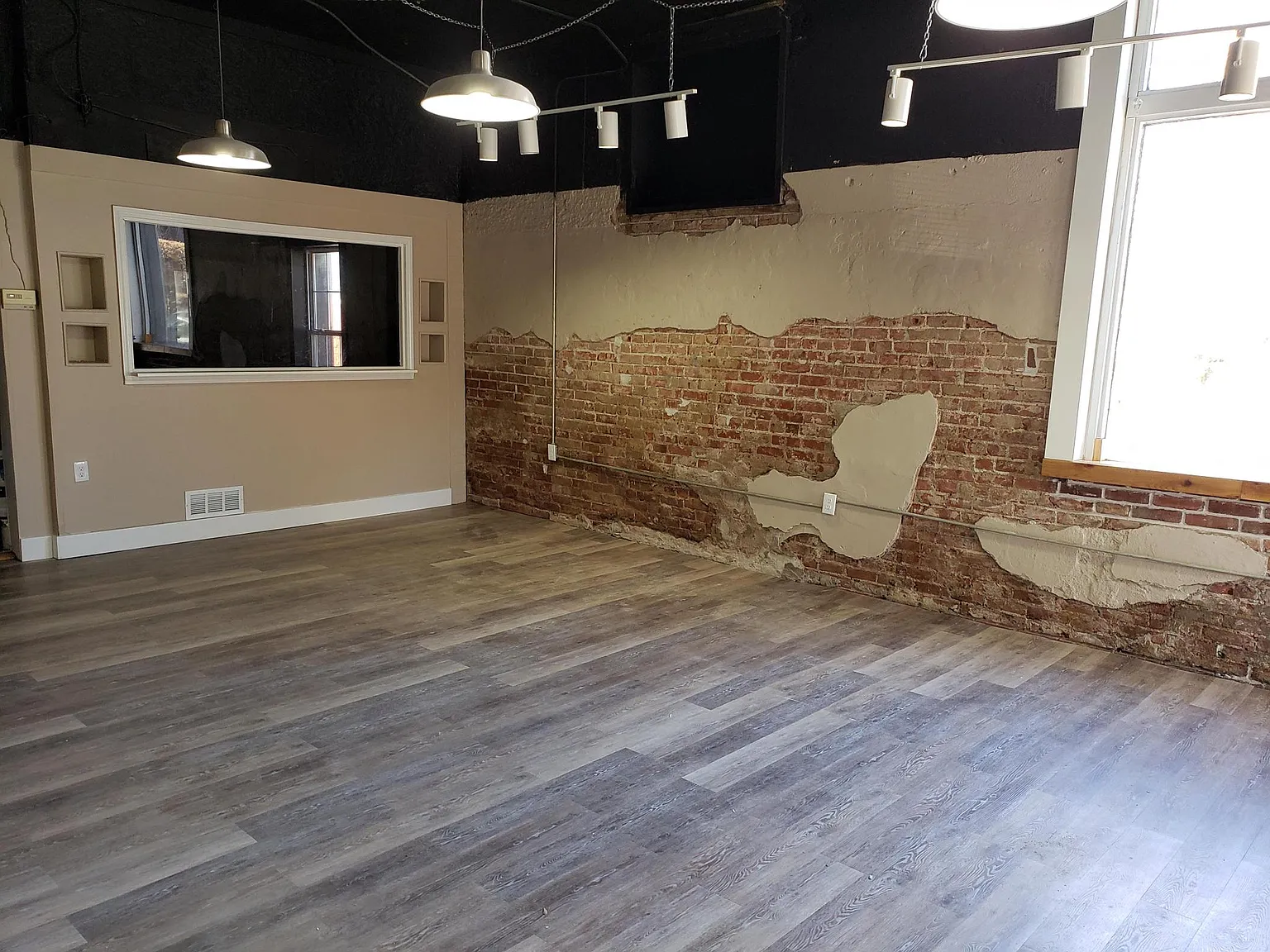 1 bed, 850 sqft, $1,480 — Photo 4