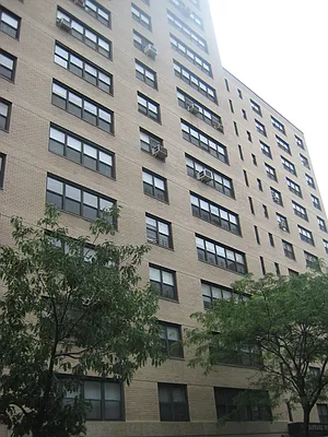 Sold by Sotheby's International Realty | media 10