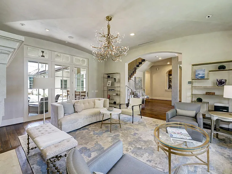 5610 Lynbrook Dr — Photo 19
