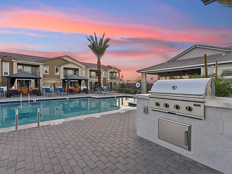 Rev3 at Encanto West