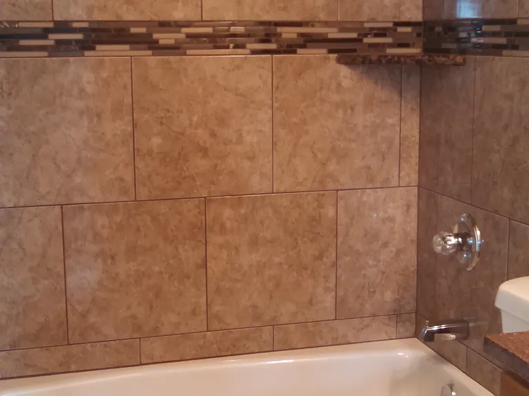 901 W Hervey Dr — Photo 3