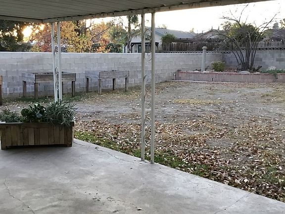 5th image of 309 Descanso Ave