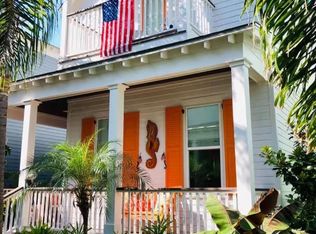 405 Sailhouse Way, Rockport, TX 78382