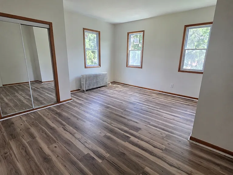 155 Ormsby Ave — Photo 41