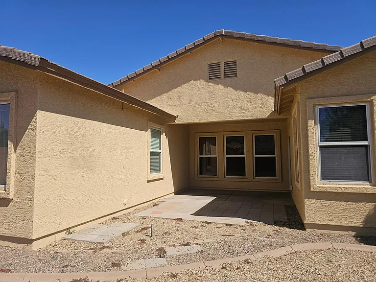 18515 W Caribbean Ln — Photo 28