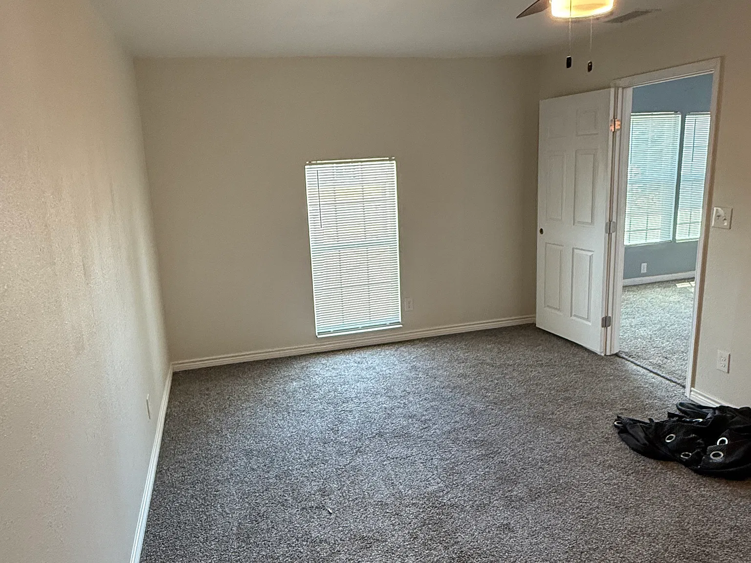 3 bed, 1630 sqft, $2,100 — Photo 4