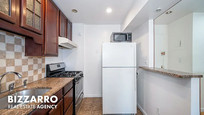 Kitchen, photo 2