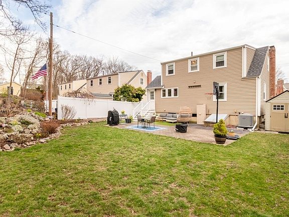 4th image of 49 Brookside Rd