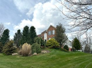 101 Chestnut Ct, Canonsburg, PA 15317
