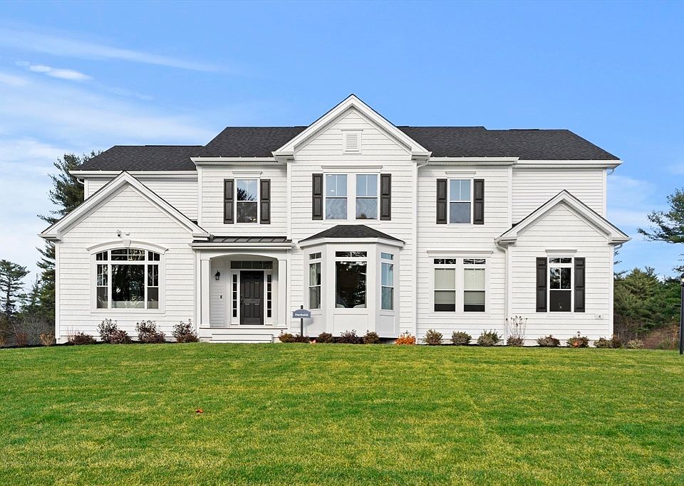 1st image of 17 Lloyd Cir #36