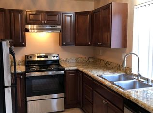 955 Postal Way APT 7, Vista, CA 92083