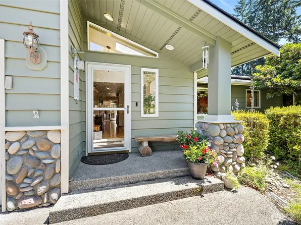 19810 98th Avenue NE, Bothell, WA 98011