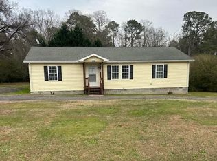 464 Harryhogan Rd, Callao, VA 22435
