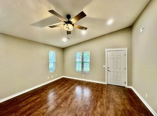 3513 W Wood St, Rogers, AR 72756