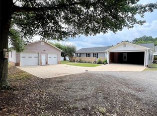 1821 Springdale Rd, Lancaster, SC 29720