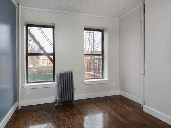 4th image of 1888 Bergen St