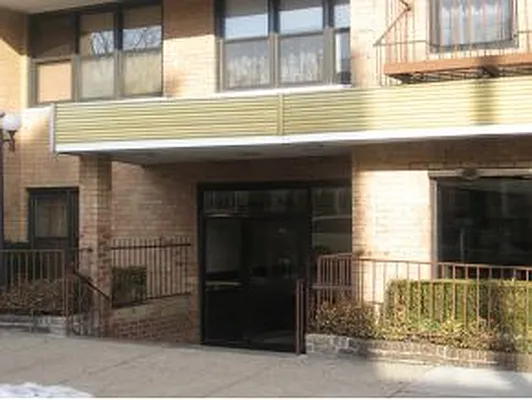 Sold by Advisors Realty Inc | media 10