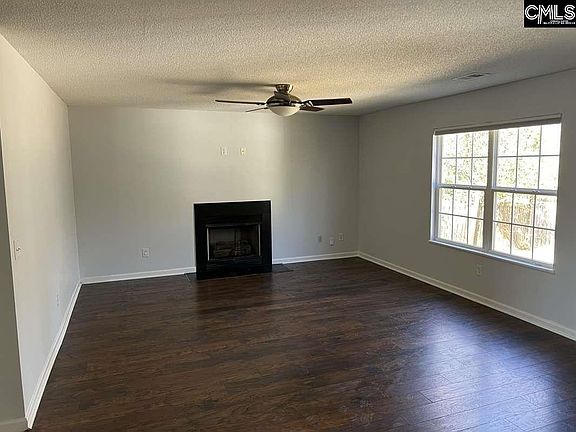 3rd image of 212 Walkbridge Way