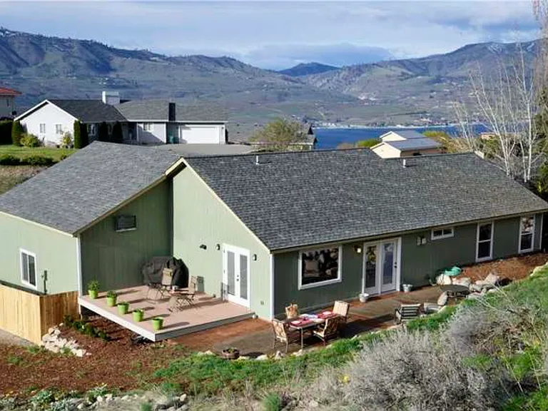 209 Stehekin Way — Photo 1
