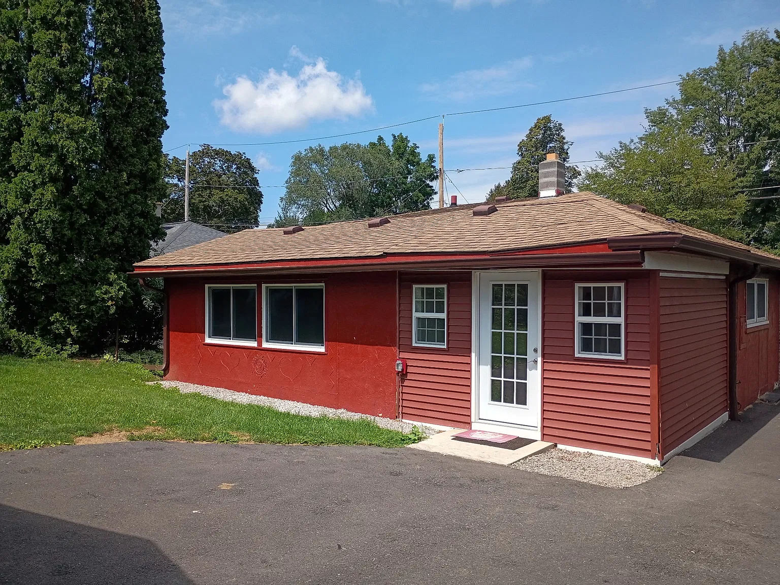 3 bed, 1104 sqft, $2,350 — Photo 4