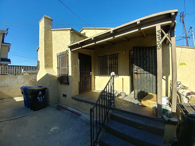 339 W 71st St — Photo 3