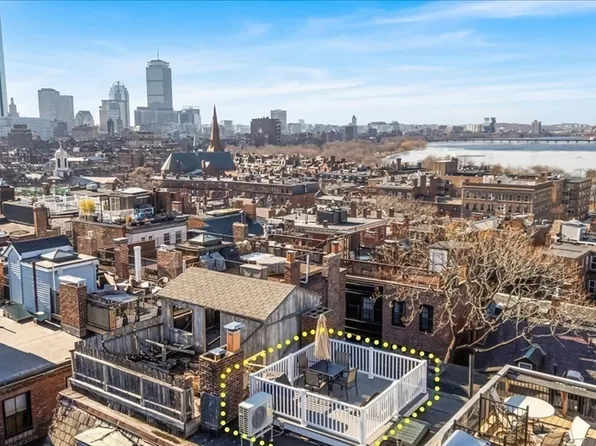 6 Goodwin Pl APT 4, Boston, MA 02114