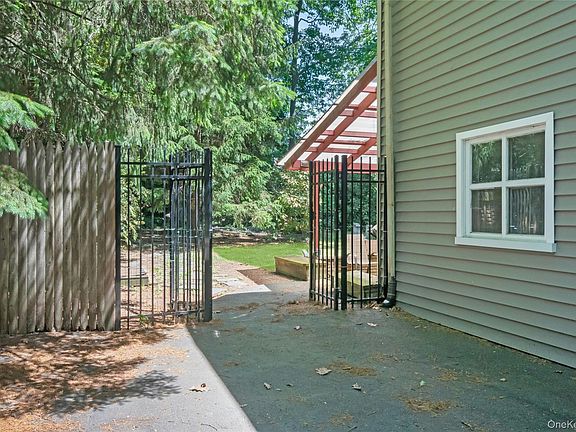 3rd image of 3 Shaw Lane