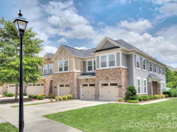 9257 Glenburn Ln, Charlotte, NC 28278