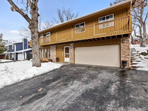 712 Coventry LANE, Hartland, WI 53029