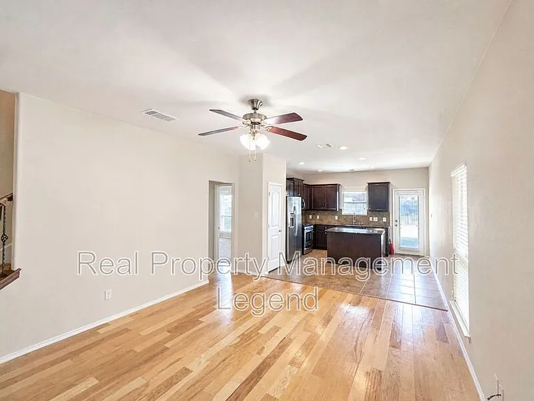 9929 Pronghorn Rd — Photo 16