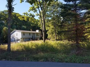 115 Willowherb Ln, Stroudsburg, PA 18360