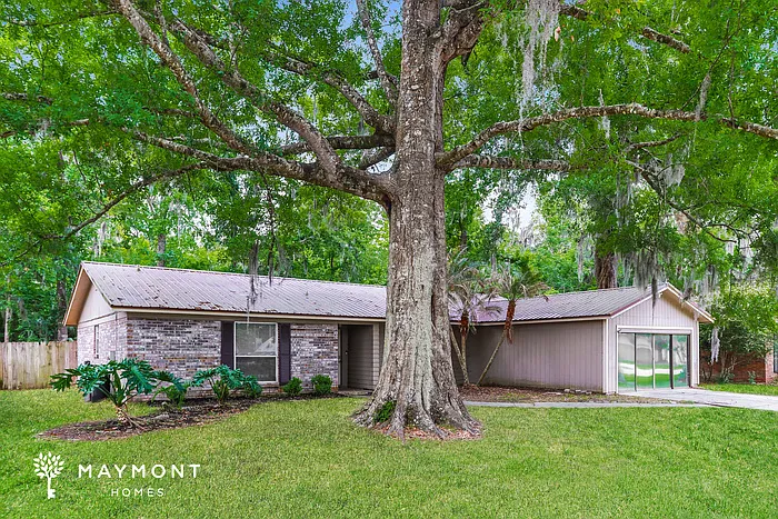 1413 Dolphin St — Photo 3
