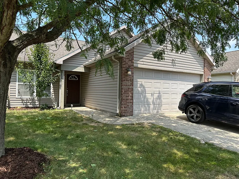 1982 Cal Dr — Photo 1