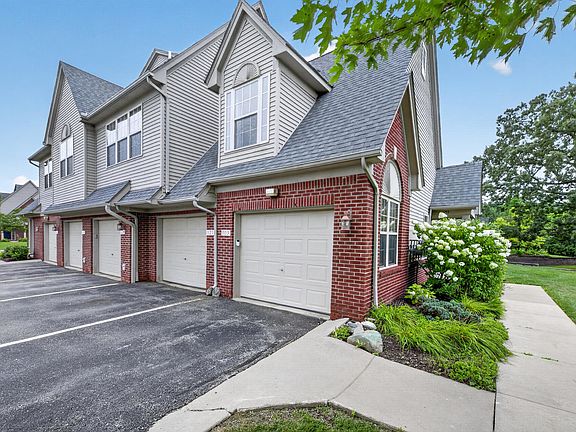 2nd image of 1153 Addington Ln