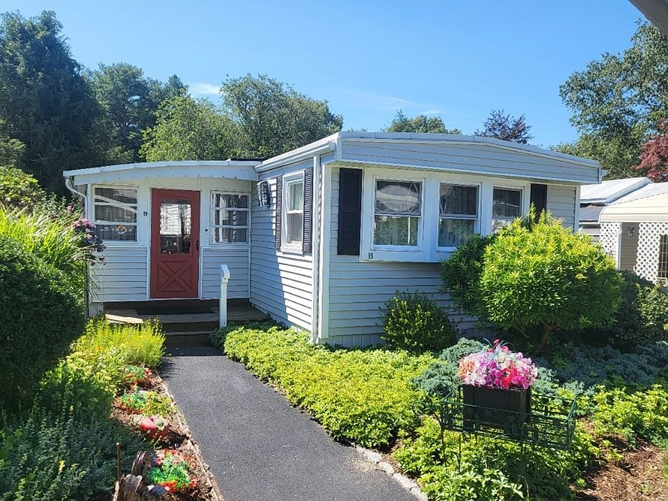 1st image of 19 Ferndale Dr